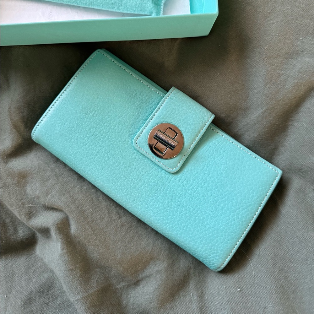 Tiffany & Co Turnkey Wallet